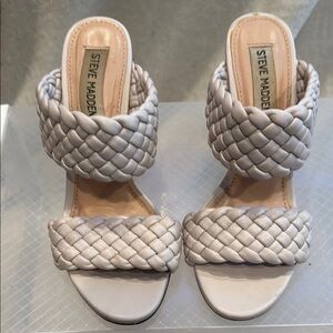 Steve Madden Cream Heels with Quilted Pattern